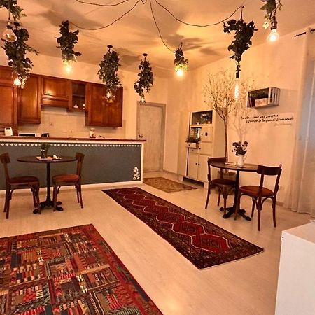 Bed and Breakfast Casa Francigena Ветралла Экстерьер фото